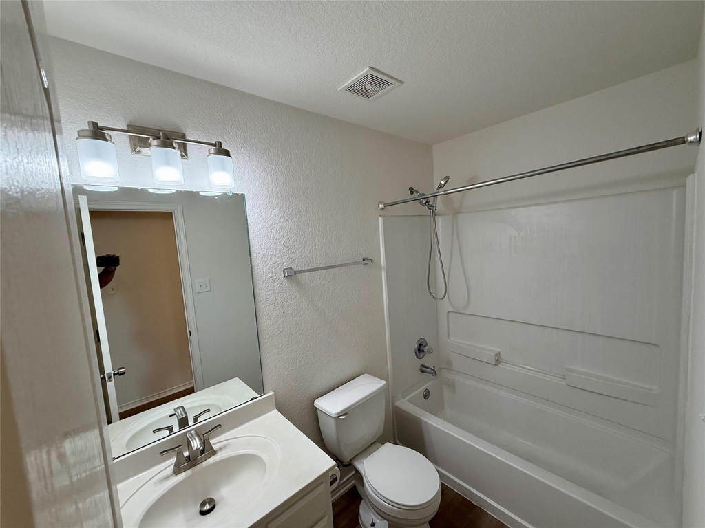 240 New Country Rd - Photo 12