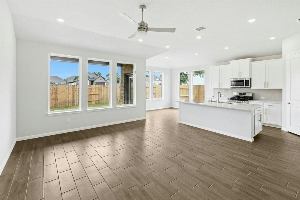 161 Smithsonian Ln - Photo 4