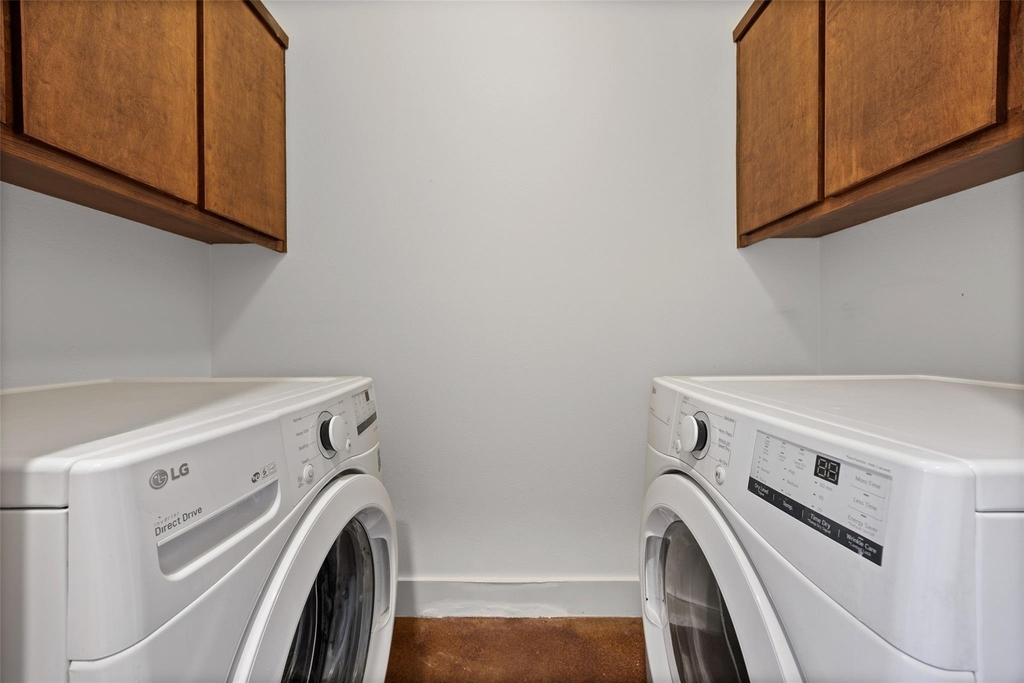 1301 San Bernard St - Photo 23