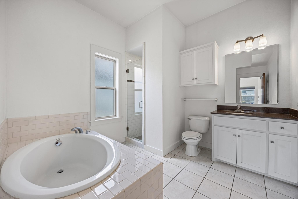 1301 San Bernard St - Photo 18