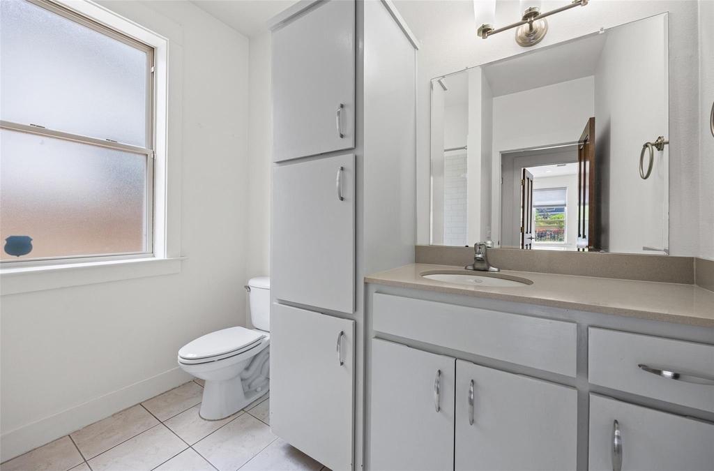 1301 San Bernard St - Photo 20