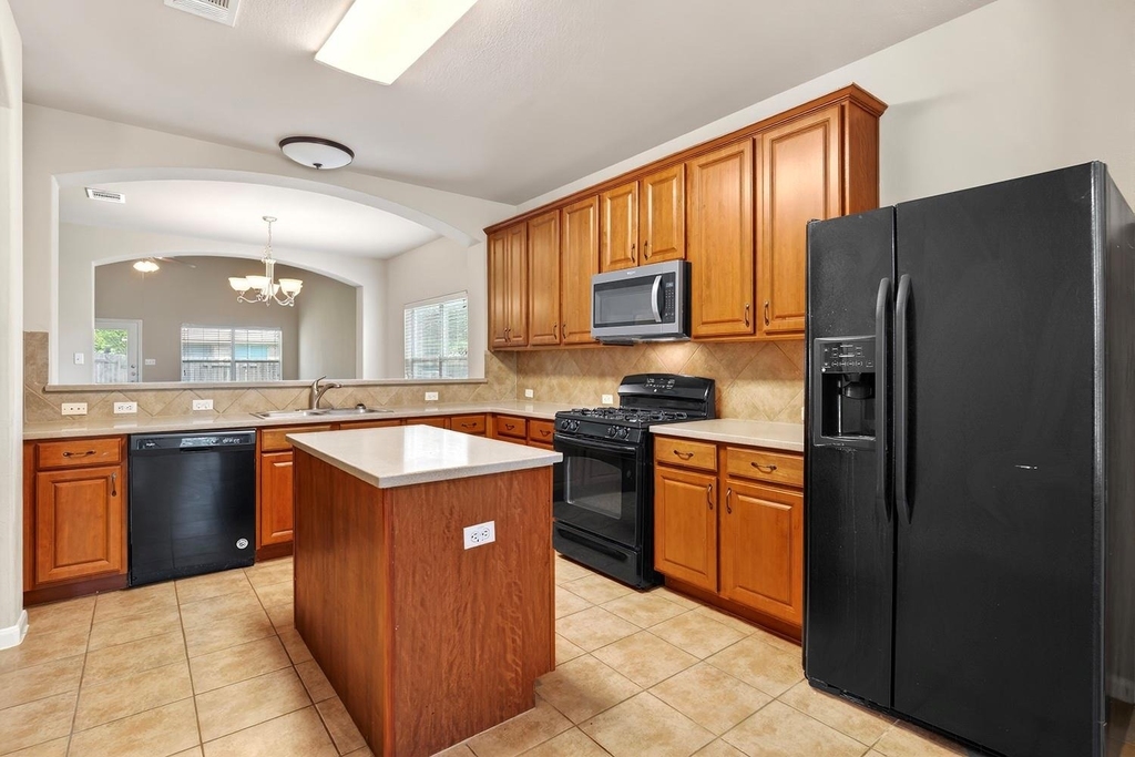 4489 Western Lake Dr - Photo 31