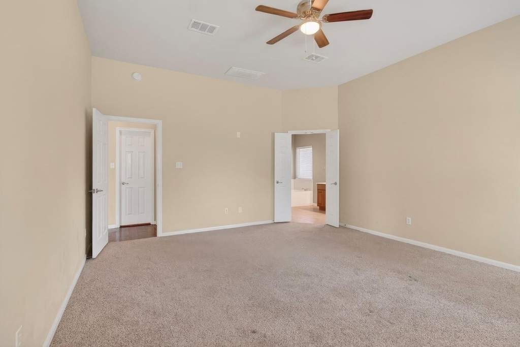 4489 Western Lake Dr - Photo 15