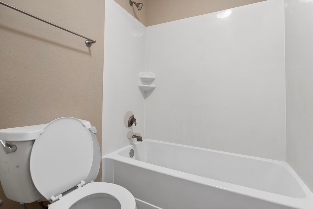 4489 Western Lake Dr - Photo 24