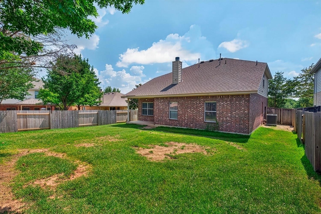 4489 Western Lake Dr - Photo 30