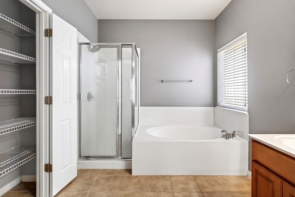 4489 Western Lake Dr - Photo 16