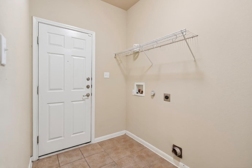 4489 Western Lake Dr - Photo 12