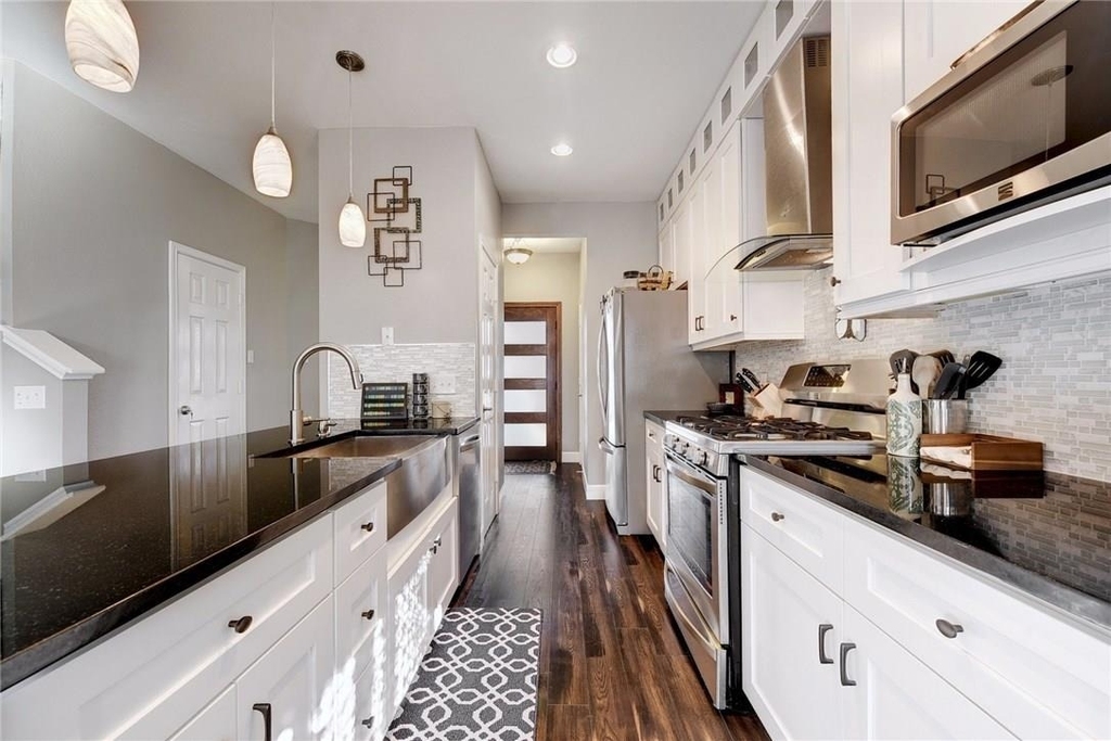 1700 Perez St - Photo 10