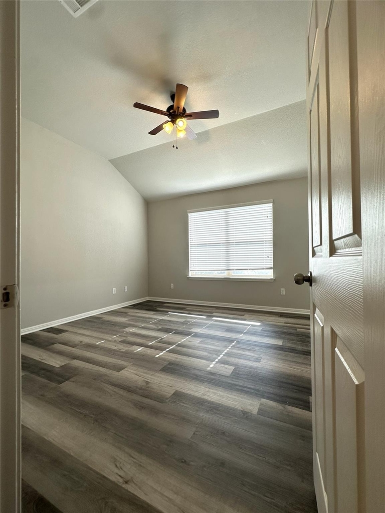 1701 S Bell Blvd - Photo 17