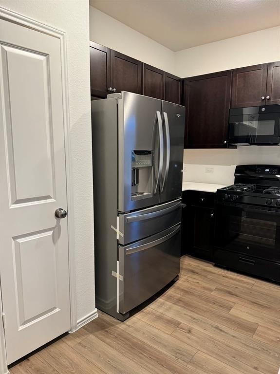 2525 Willkomen Way - Photo 4