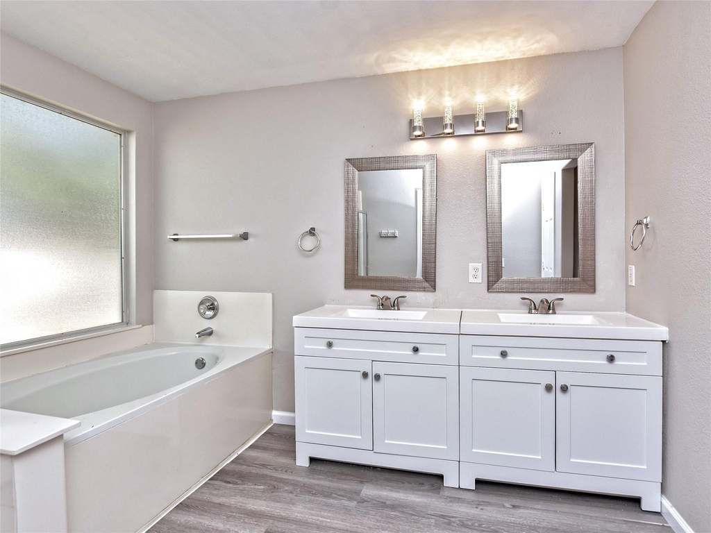 2300 Amy Lynn Ln - Photo 16