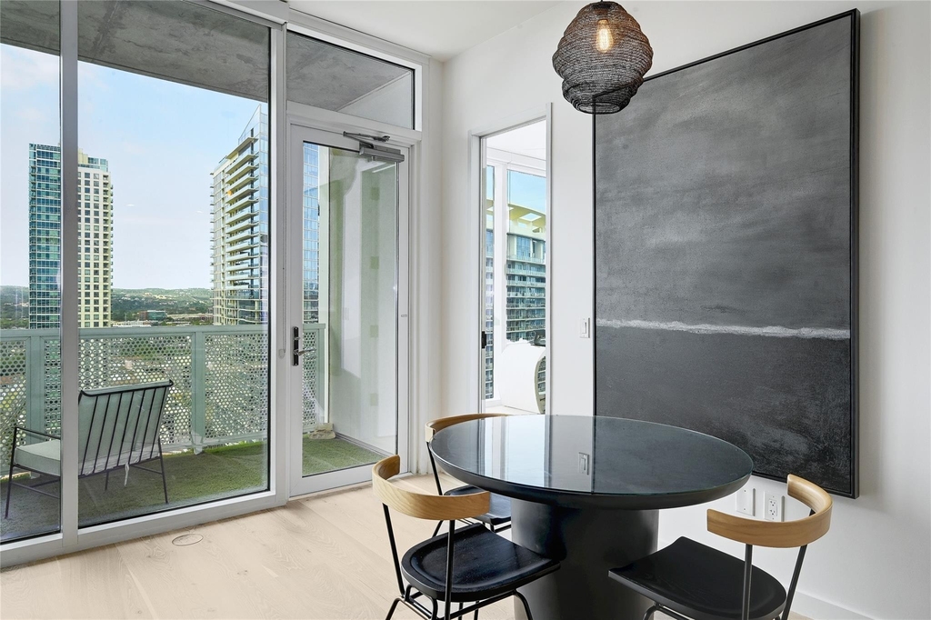 301 West Ave - Photo 14