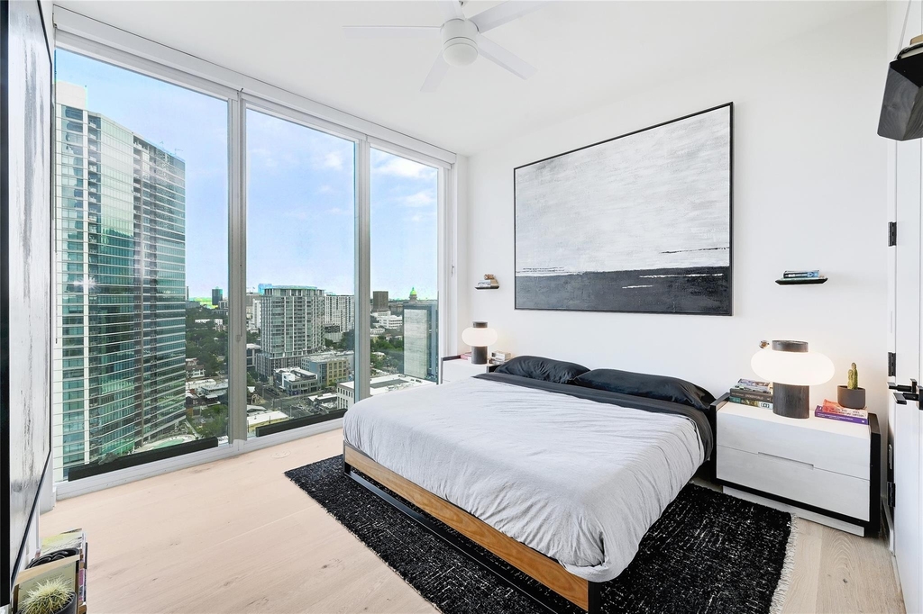 301 West Ave - Photo 16