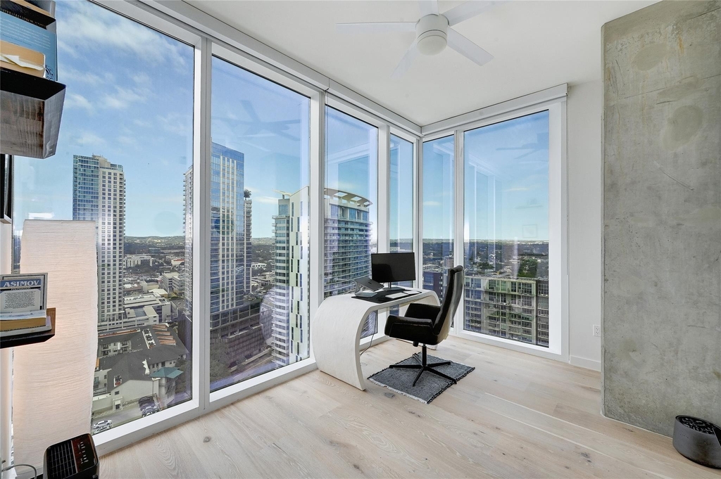 301 West Ave - Photo 18