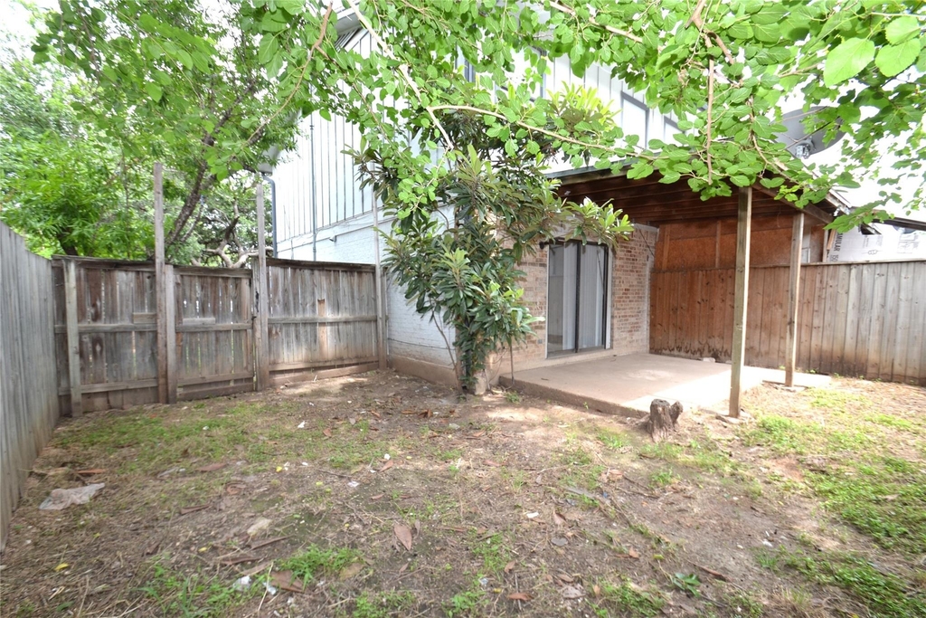 1202 Southport Dr - Photo 9
