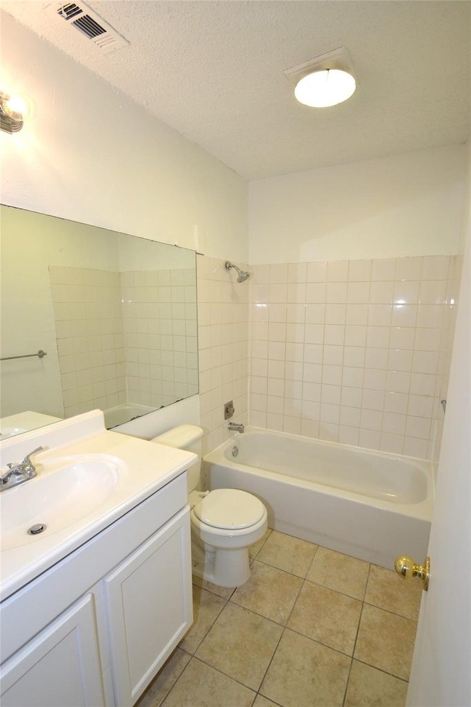 1202 Southport Dr - Photo 14