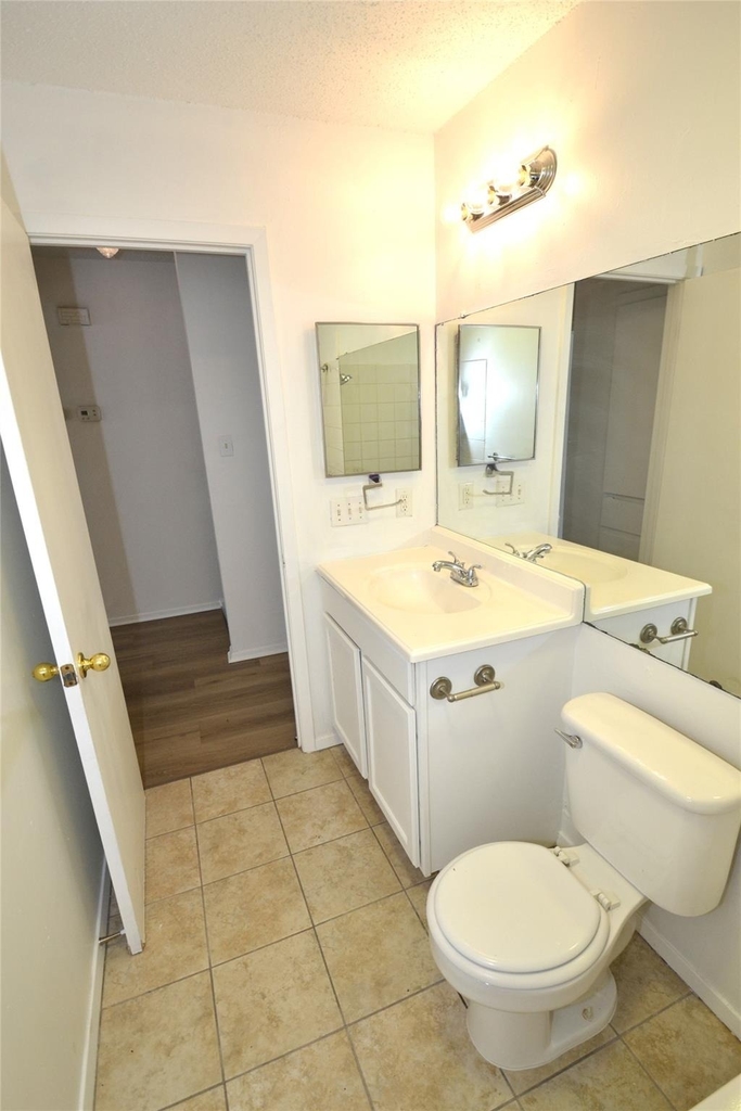 1202 Southport Dr - Photo 15