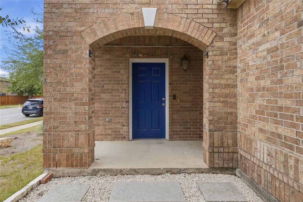 11200 Drumellan St - Photo 5