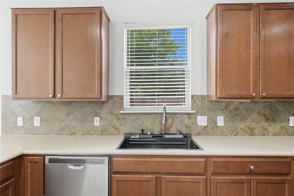 11200 Drumellan St - Photo 25