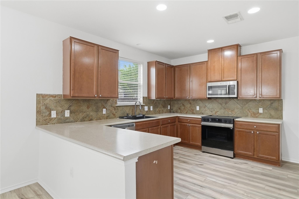 11200 Drumellan St - Photo 21