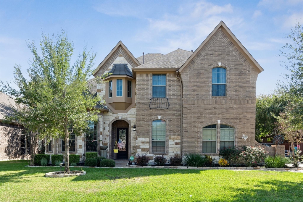 3808 Avery Woods Ln - Photo 1