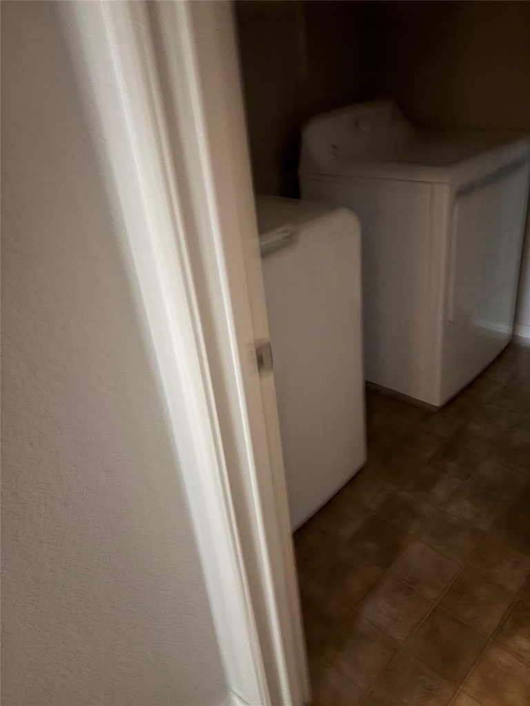 352 Martha Dr - Photo 9
