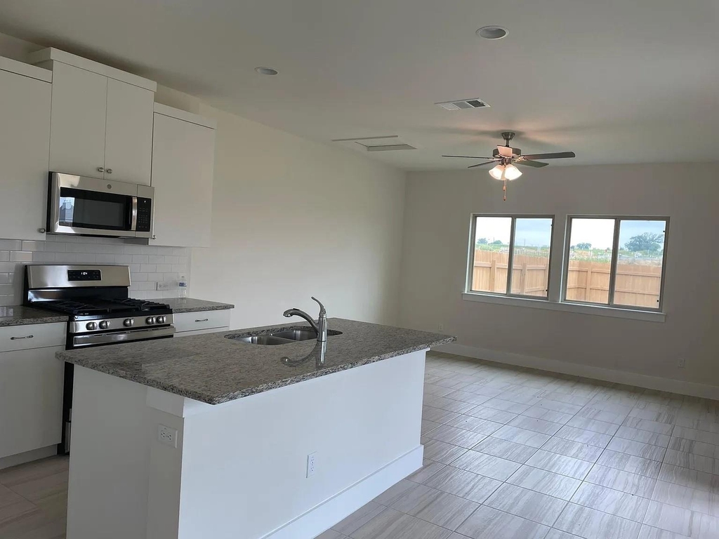 500 White Steppe Way - Photo 1