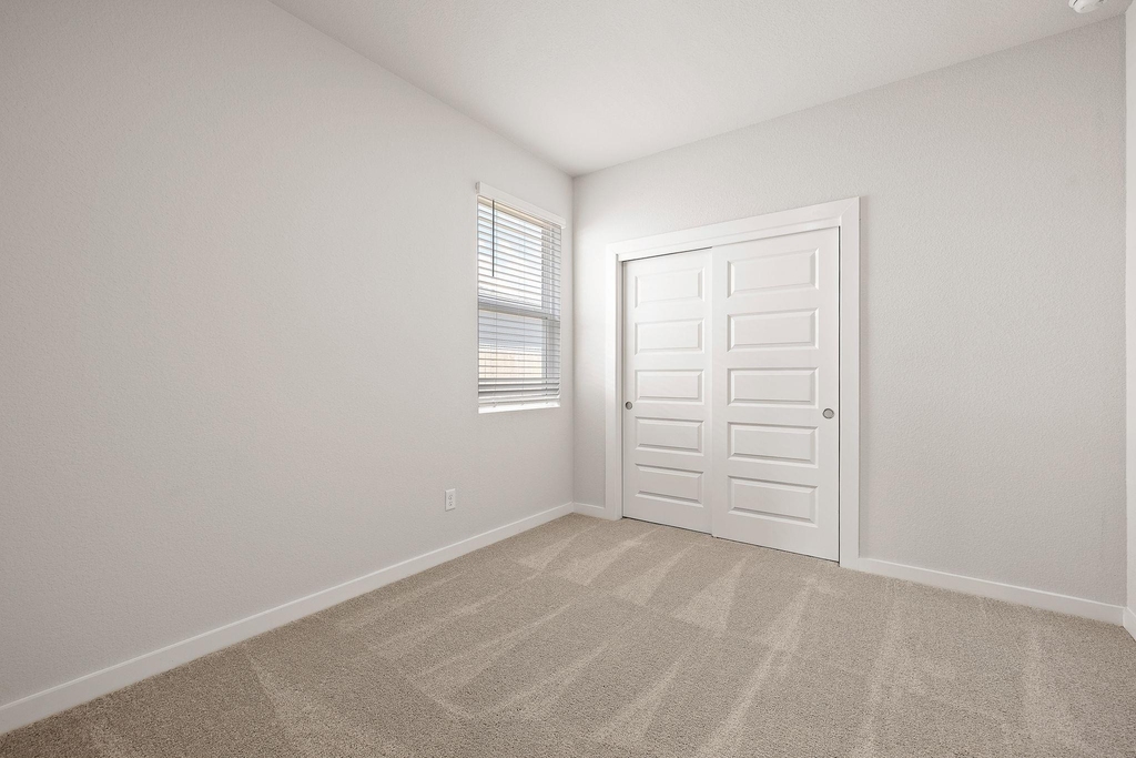 2415 Ekvall Dr - Photo 18