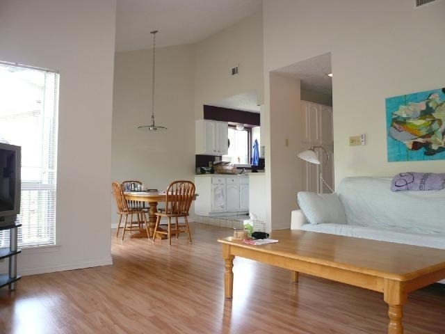 9100 Wildridge Dr - Photo 1