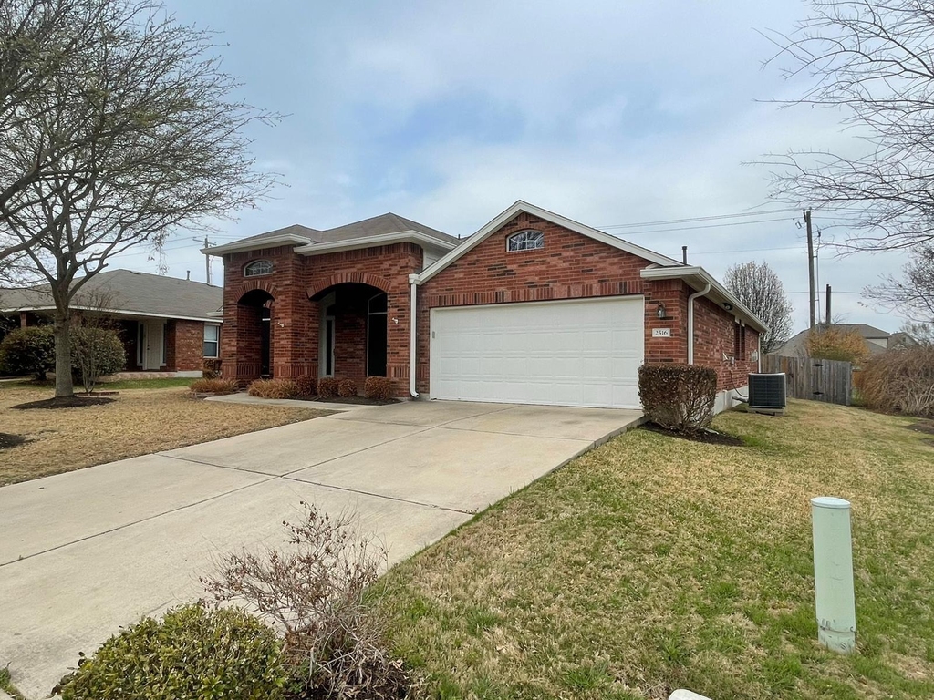 2516 Pearson Way - Photo 0