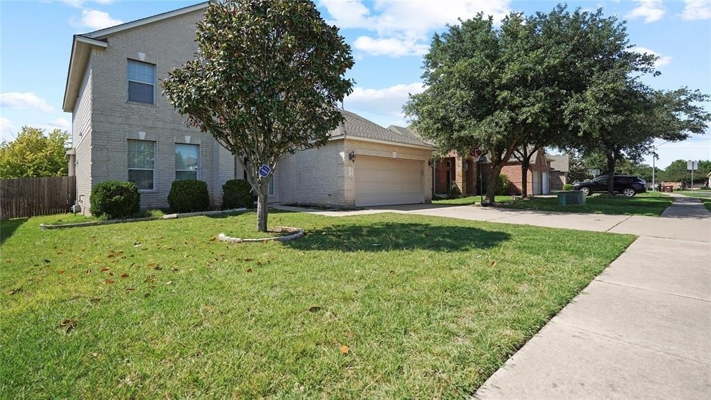 303 Payne Stewart Dr - Photo 1