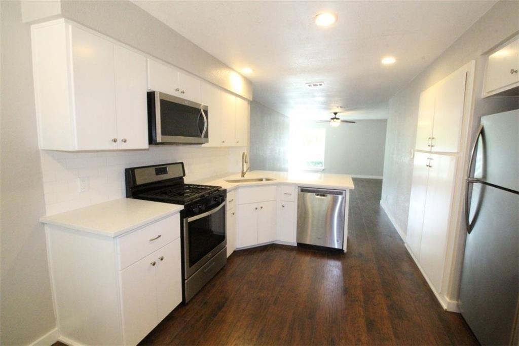 10702 Lanshire Dr - Photo 5