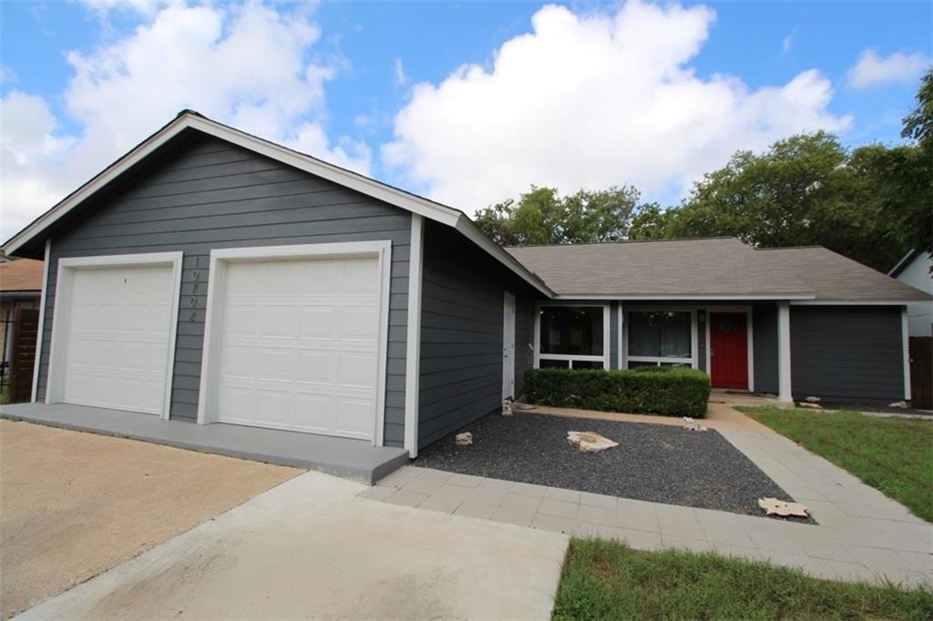 10702 Lanshire Dr - Photo 1