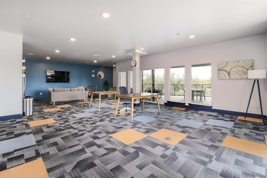 6444 Burnet Rd - Photo 26