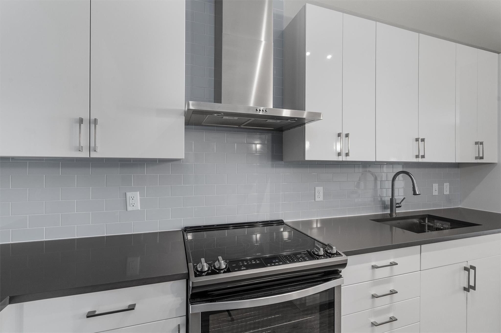 6444 Burnet Rd - Photo 11