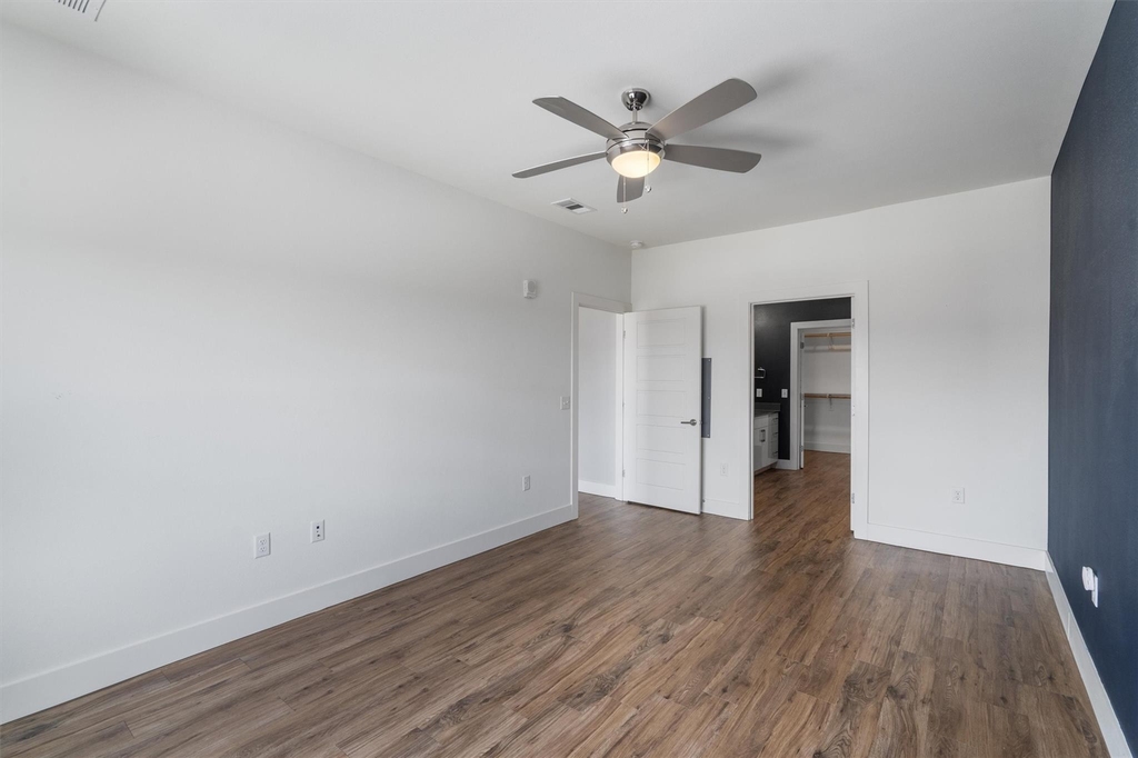 6444 Burnet Rd - Photo 15