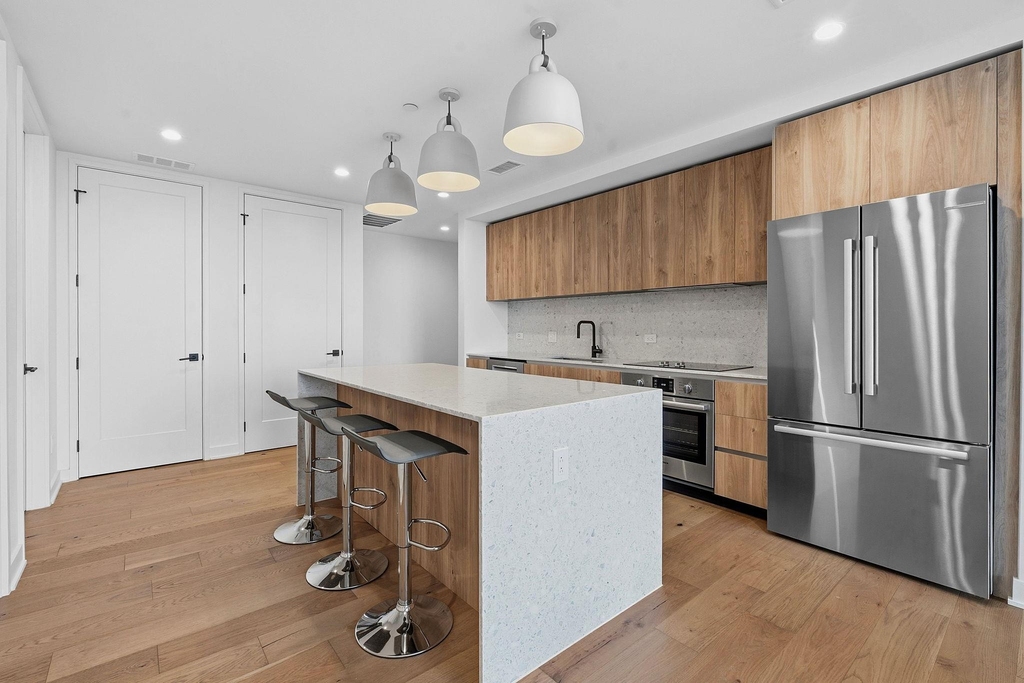 84 N East Ave - Photo 10