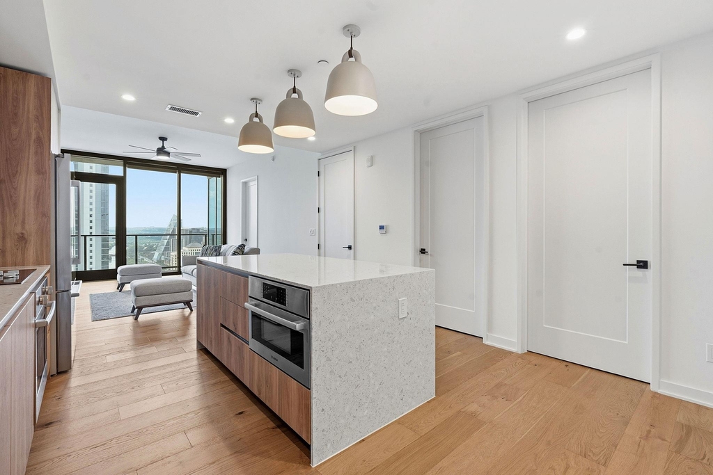 84 N East Ave - Photo 5