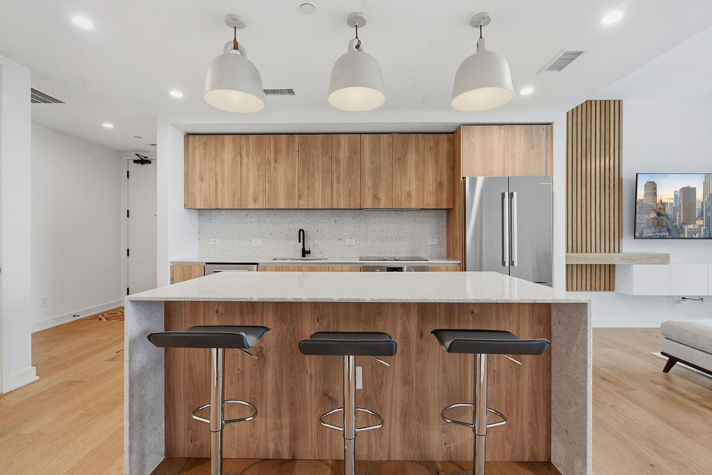 84 N East Ave - Photo 9