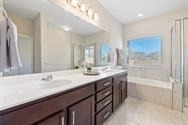 404 La Joya Pass - Photo 12