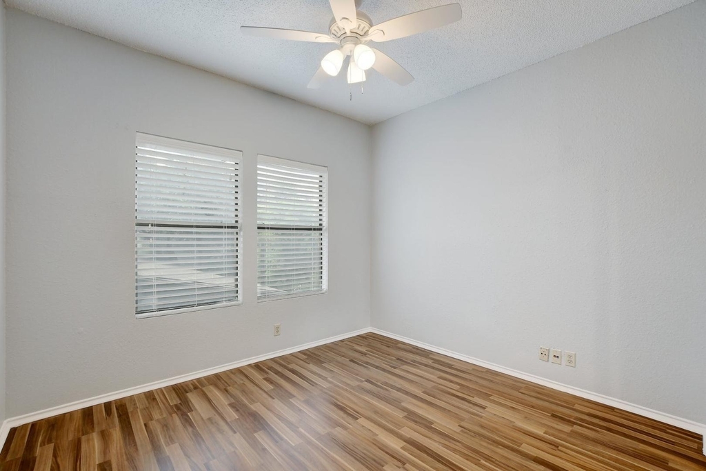 2804 Rio Grande St - Photo 15