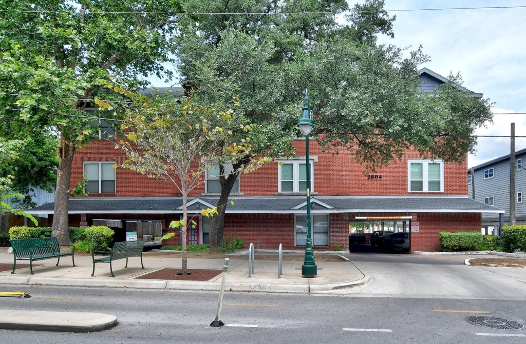 2804 Rio Grande St - Photo 19