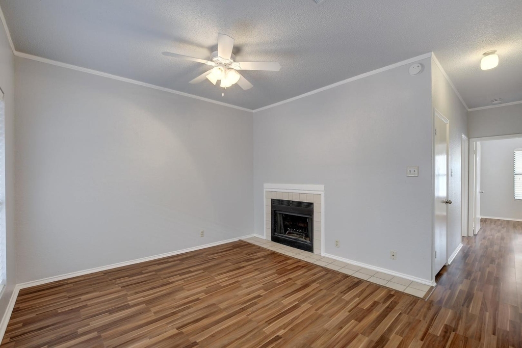2804 Rio Grande St - Photo 4