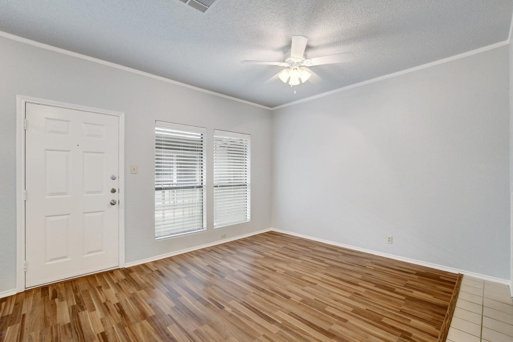 2804 Rio Grande St - Photo 14