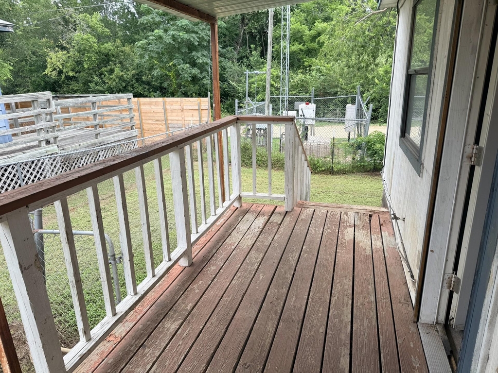 817 Lloyd Ln - Photo 9