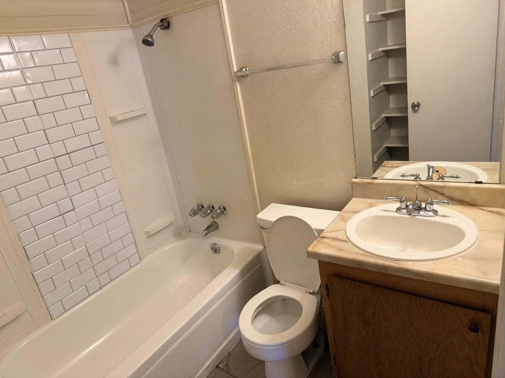 817 Lloyd Ln - Photo 8
