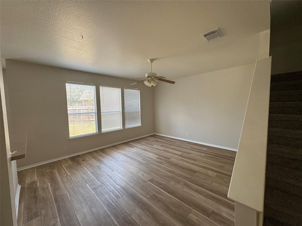 214 Winter St - Photo 5