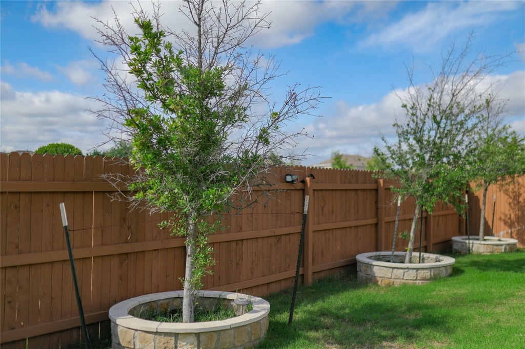 112 Rosebush Dr - Photo 37