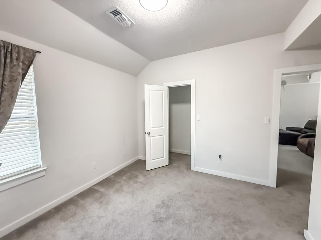 112 Rosebush Dr - Photo 24