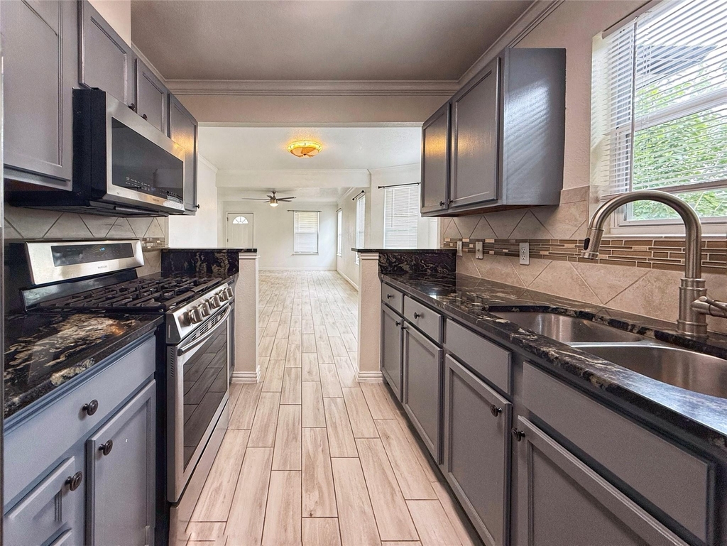 6915 Villita Avenida St - Photo 14